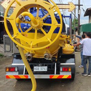 Sewer Sewage Suction Siphoning Vacuum  Apache Truck vehicle with hose reel 