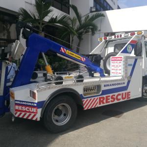 Wrecker Self loading lifting towing trucks vehicle 